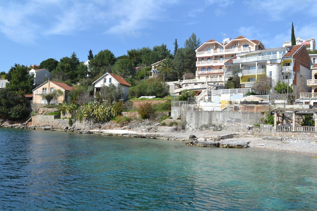 Suntime Villa 7 Tivat Bagian luar foto