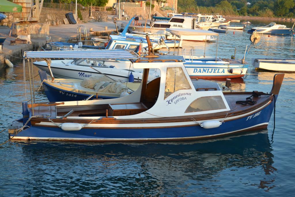 Suntime Villa 7 Tivat Bagian luar foto
